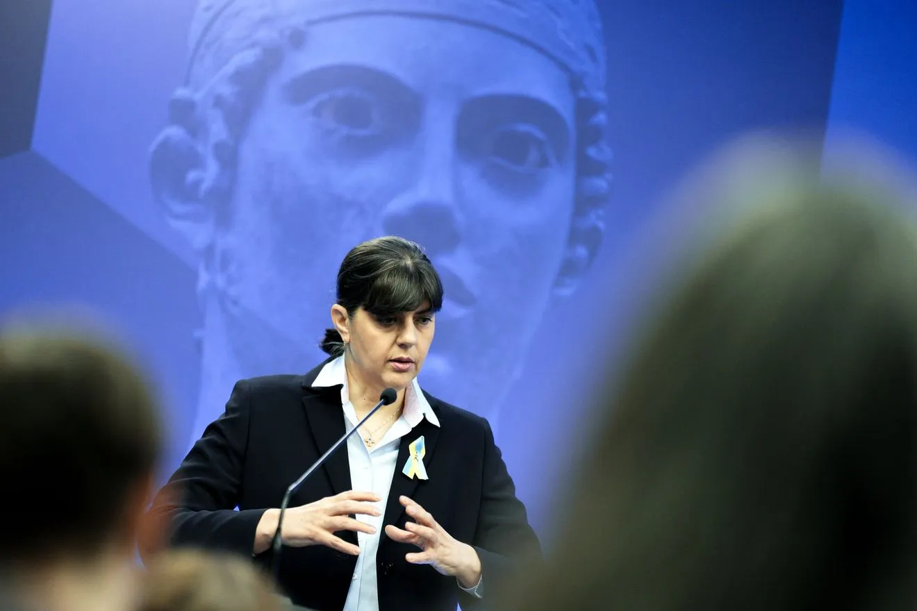 Η Laura Kovesi