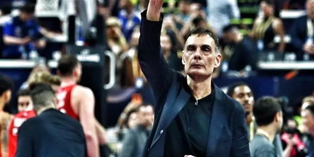 Ο Γιώργος Μπαρτζώκας στο SPORT24: “Να μην παρασυρθούμε από τα συναισθήματά μας”