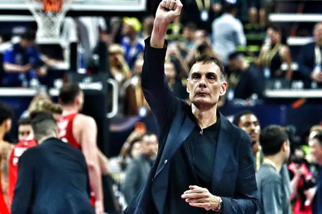 Ο Γιώργος Μπαρτζώκας στο SPORT24: “Να μην παρασυρθούμε από τα συναισθήματά μας”
