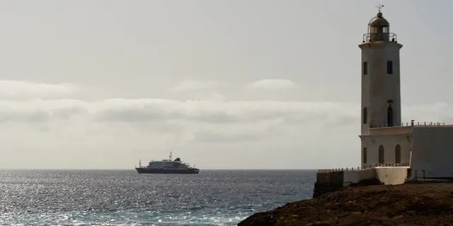 Το κρουαζιερόπλοιο MV Hondius όπου εντοπίστηκαν κρούσματα χανταϊού στα ανοικτά του Πράσινου Ακρωτηρίου