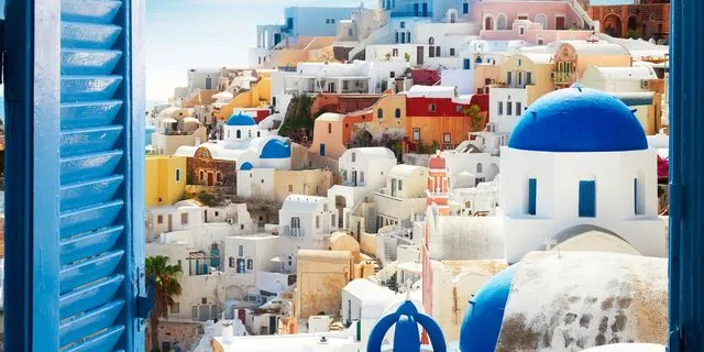 Τα 4 νησιά γύρω από τη Σαντορίνη με κυκλαδίτικη ενέργεια
