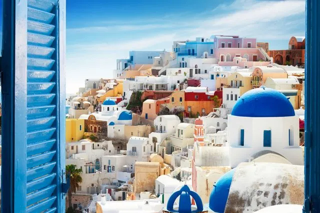 Τα 4 νησιά γύρω από τη Σαντορίνη με κυκλαδίτικη ενέργεια