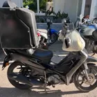 Στη φυλακή ο 28χρονος διανομέας που πέταγε πέτρες σε πεζούς και αυτοκίνητα