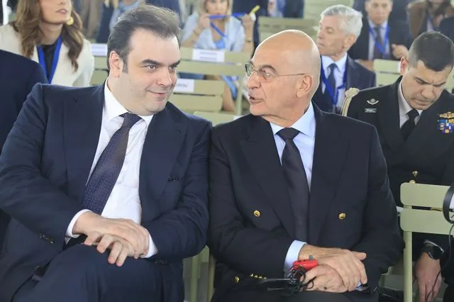 Ο Δένδιας πήρε το όπλο του – Πιερρακάκης, Χατζηδάκης, Γεωργιάδης πήραν θέση