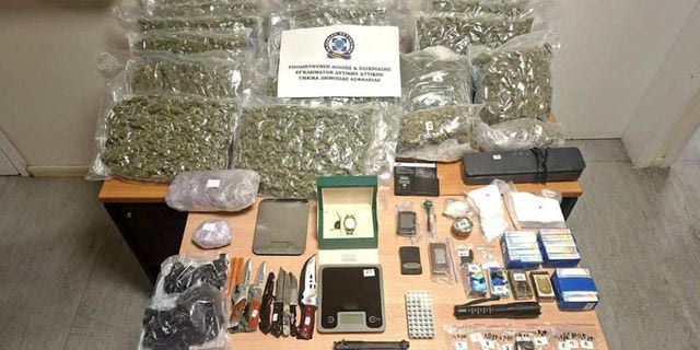 Εξαρθρώθηκαν δύο εγκληματικές οργανώσεις κλοπών οχημάτων και διακίνησης ναρκωτικών σε Αττική και Βοιωτία