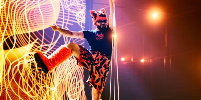 Ο Akylas στη σκηνή της Eurovision 2026 με το "Ferto"