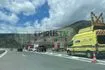 Τροχαίο με τροχόσπιτο στην Ιόνια Οδό – Απεγκλωβίστηκε τετραμελής οικογένεια