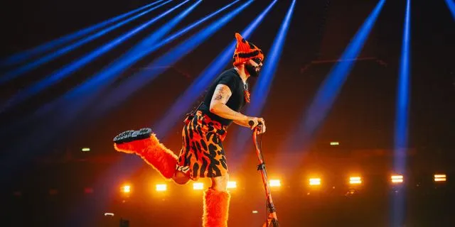 Ο Akylas στη σκηνή της Eurovision 2026