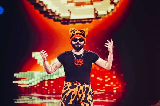 Ο Akylas στη σκηνή της Eurovision 2026