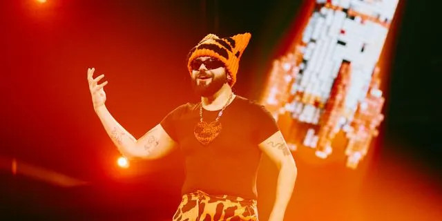 Ο Akylas στη σκηνή της Eurovision 2026