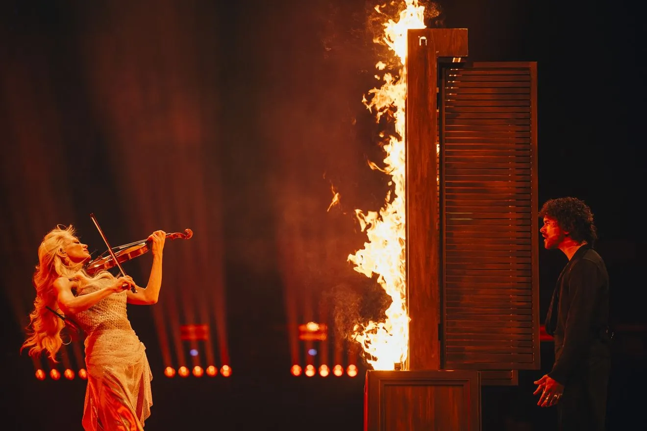 Η Linda Lampenius και ο Pete Parkkonen εκπροσωπούν τη Φινλανδία στη Eurovision 2026 με το τραγούδι "Liekinheitin"