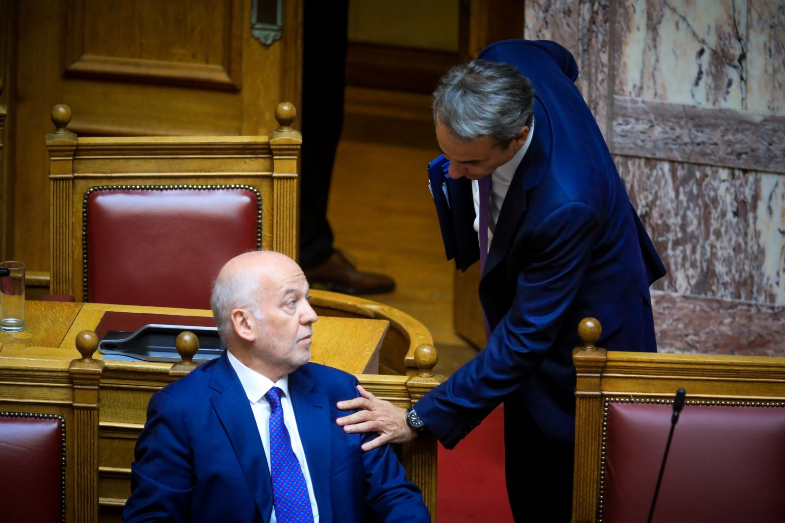 Ψηφοδέλτια ΝΔ με σημιτικό ΠΑΣΟΚ στη “βιτρίνα”