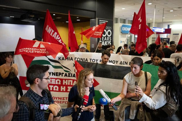 Global Sumud Flotilla: Καταγγελίες Ελλήνων που επέστρεψαν για ομαδικά βασανιστήρια