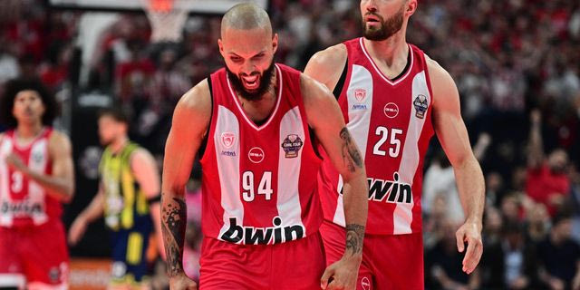 Ολυμπιακός – Φενέρμπαχτσε 79-61: Οι Πειραιώτες κατασπάραξαν την Πρωταθλήτρια και προκρίθηκαν στον τελικό