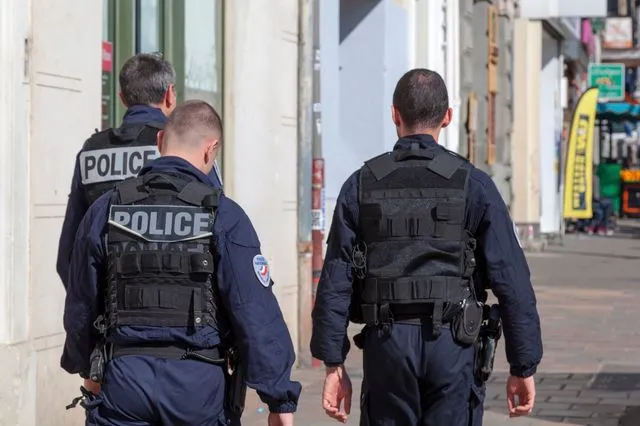 Γαλλία: Νεκρός 15χρονος σε πυροβολισμούς – “Ξεκαθάρισμα λογαριασμών” βλέπουν οι αρχές