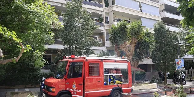 Συναγερμός στην Πυροσβεστική για φωτιά σε διαμέρισμα στη Νέα Σμύρνη