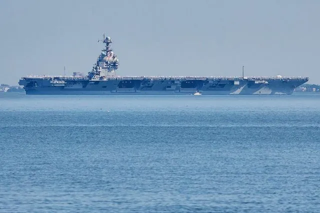 To αεροπλανοφόρο USS Gerald R. Ford