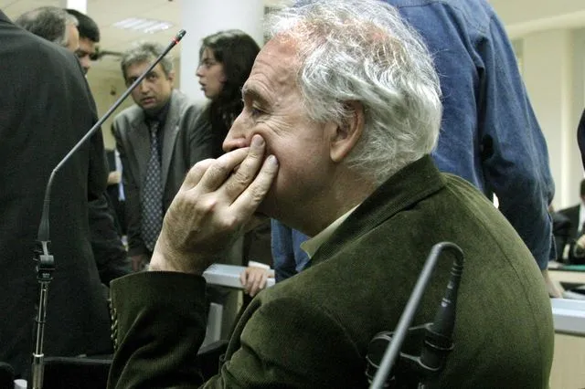 Αποφυλακίστηκε ο αρχηγός της “17 Νοέμβρη”, Αλέξανδρος Γιωτόπουλος