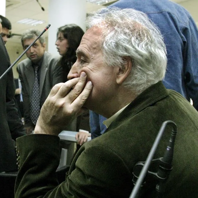 Αποφυλακίστηκε ο αρχηγός της “17 Νοέμβρη”, Αλέξανδρος Γιωτόπουλος