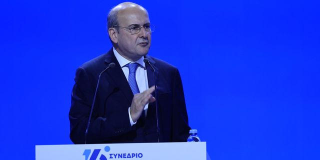 Χατζηδάκης: Να είμαστε όλοι παρόντες στα εύκολα, αλλά και στα δύσκολα