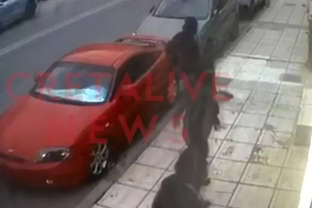 Ηράκλειο: “Έφαγαν” πόρτα σε μπαρ – Γύρισαν με πιστόλι και μαχαίρι και τραυμάτισαν εργαζόμενο