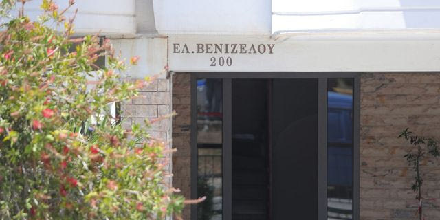 Τραγωδία στην Ηλιούπολη: Η έκκληση του υπ. Παιδείας για την πτώση των δύο 17χρονων