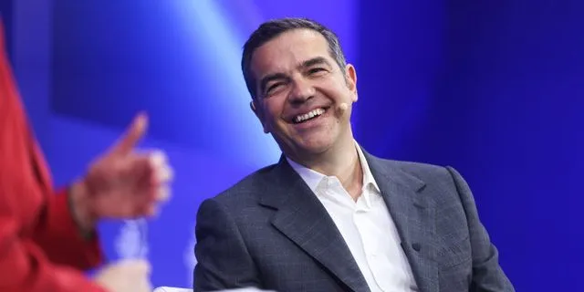 Με την πρόταση για δωρεάν είσοδο στα θέατρα και στα σινεμά όλων των νέων θα χαμογέλασε και ο Τσίπρας