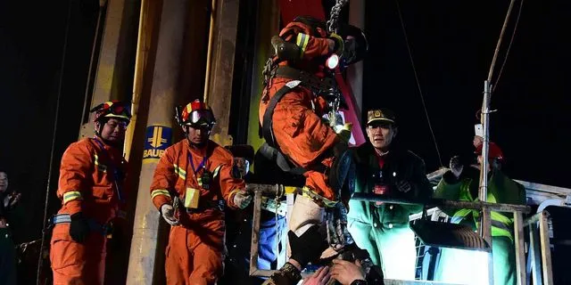 Κίνα: 82 οι νεκροί από την έκρηξη – Παραβιάσεις της μεταλλευτικής εταιρείας βλέπουν οι Αρχές