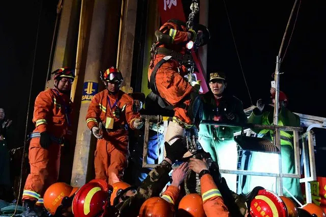 Κίνα: 82 οι νεκροί από την έκρηξη – Παραβιάσεις της μεταλλευτικής εταιρείας βλέπουν οι Αρχές