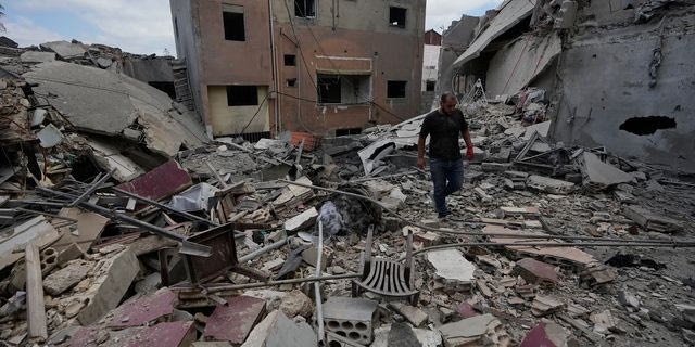 Ο Λίβανος ανακοίνωσε μερική εκεχειρία Ισραήλ – Χεζμπολάχ αλλά οι επιθέσεις συνεχίζονται