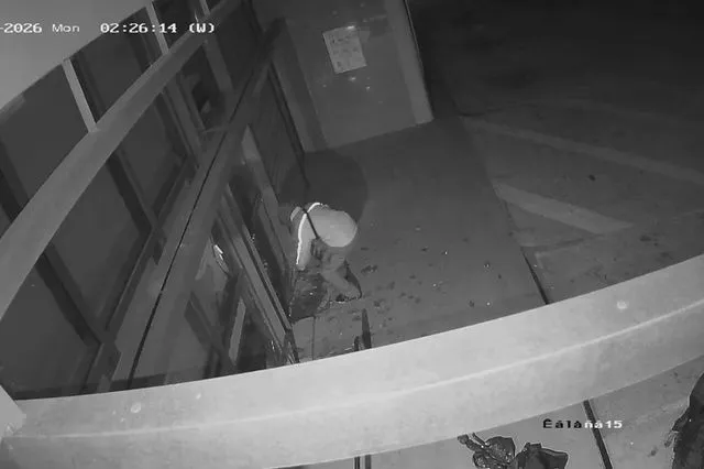 “Μπόνι και Κλάιντ” οι ληστές της Τιθορέας: Βίντεο από απόπειρα διάρρηξης του αρχηγού και της 26χρονης συντρόφου