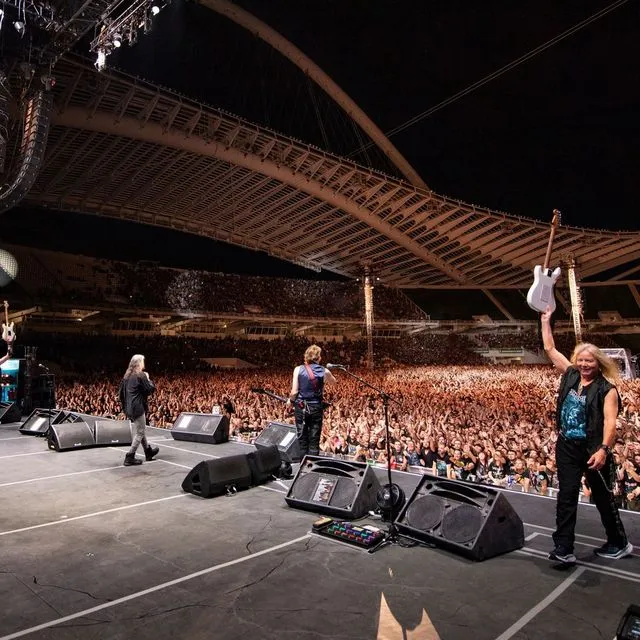 Είδαμε τους Iron Maiden: Το ΟΑΚΑ ούρλιαξε “Run for your lives”