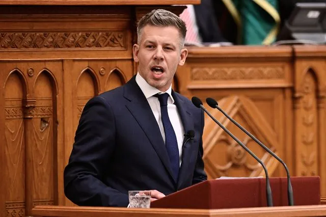 Πίτερ Μαγιάρ