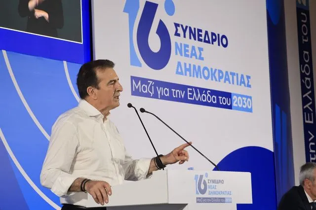 Χρυσοχοϊδης στο συνέδριο της ΝΔ: Βάλαμε απέναντι τη μαφία και τους μπράβους