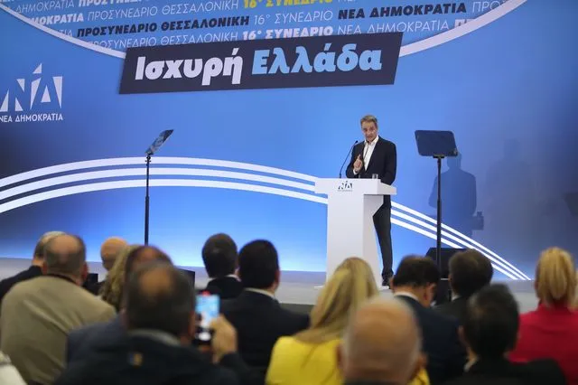 Τα εσωκομματικά προβλήματα κάτω από το γαλάζιο χαλί