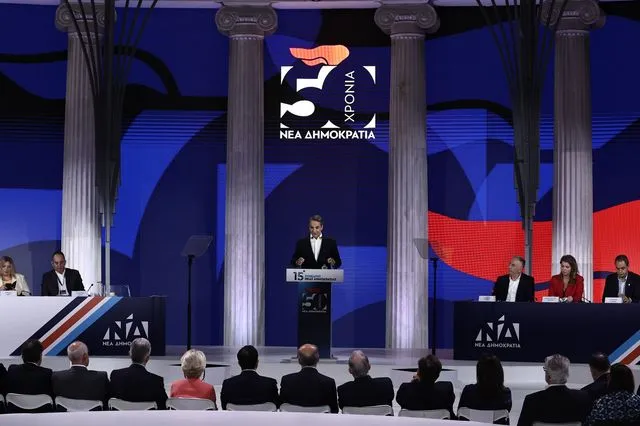 Γιατί τόσα νεύρα στο Μαξίμου για την επιστολή των 10 πρώην της ΝΔ