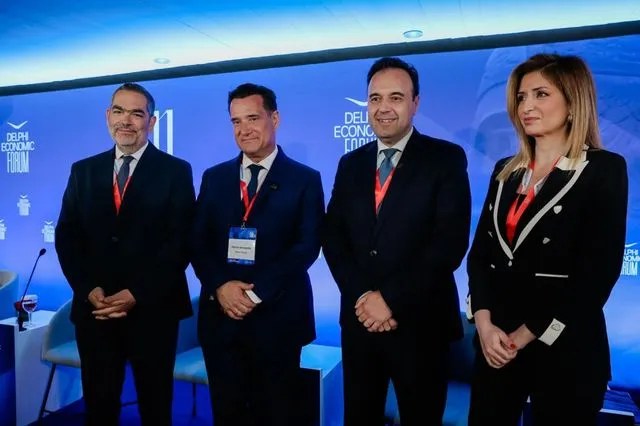 Από τον Νόμο στην Πράξη: Πώς η Τεχνολογία Κλείνει το Κενό για την Προστασία των Νέων