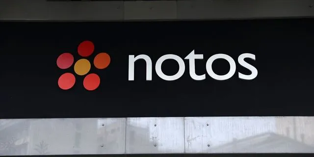 Αυλαία για το ιστορικό Notos της Σταδίου μετά από 25+ χρόνια