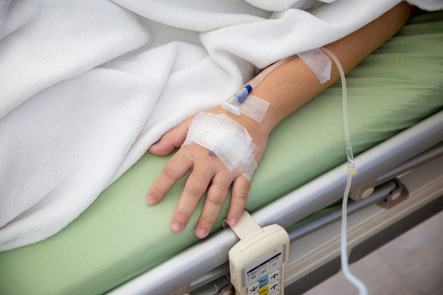 Χανιά: Για απόπειρα ανθρωποκτονίας διώκονται οι γονείς του 3χρονου κοριτσιού