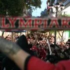 EuroLeague Final Four 2026: Έξαλλοι πανηγυρισμοί των οπαδών του Ολυμπιακού μετά την πρόκριση στον τελικό