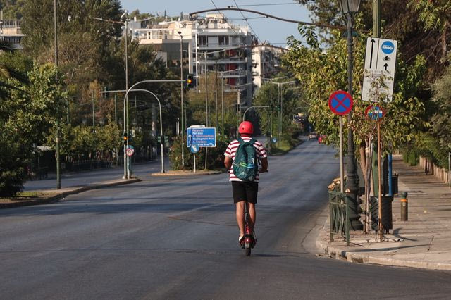 Επείγουσα παρέμβαση παιδιάτρων για τα ατυχήματα µε ηλεκτρικά πατίνια