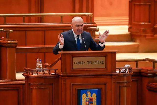 Ρουμανία: Ανατροπή της φιλοευρωπαϊκής κυβέρνησης μετά από πρόταση δυσπιστίας