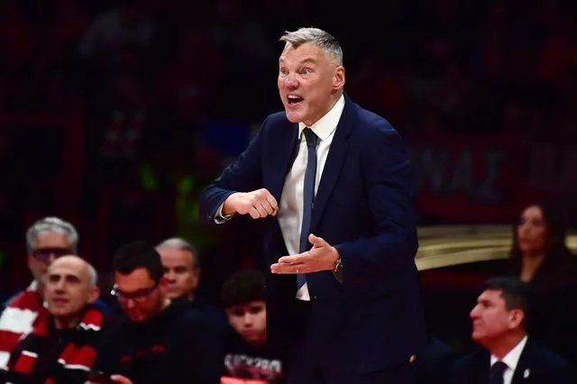 Η Φενέρμπαχτσε μένει στη EuroLeague με νέο συμβόλαιο