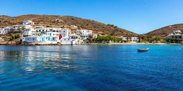 Διάλεξε νησί. Βρες εύκολα δρομολόγιο. Κλείσε. Φύγε.