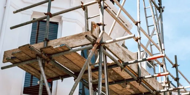 Εργατικό ατύχημα στα Γιαννιτσά: Κατέρρευσε σκαλωσιά – Τρεις τραυματίες