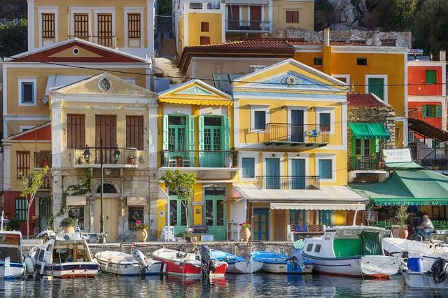 ΠΑΣΟΚ: 25 βουλευτές ζητούν άμεσα μέτρα για τη Σύμη και άλλα μικρά νησιά