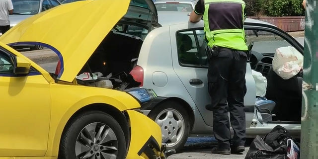 Τροχαίο στην Λ. Αλεξάνδρας: Ταξί συγκρούστηκε με Ι.Χ. – Ένας τραυματίας