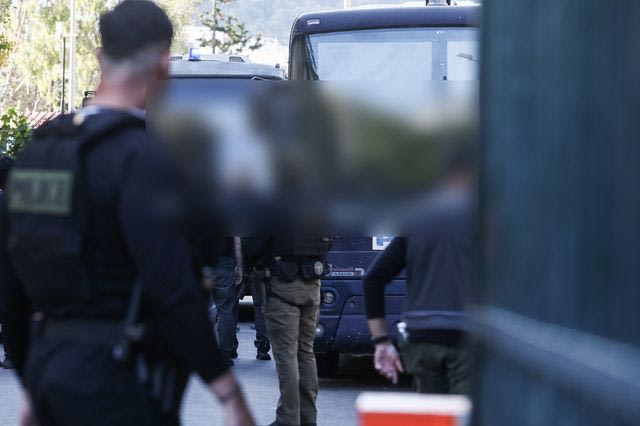 Ληστεία στην Κάτω Τιθορέα: Υπό δρακόντεια μέτρα στον ανακριτή οι οκτώ συλληφθέντες