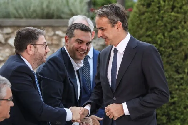Ο Μητσοτάκης, ο Τσίπρας και η “νίκη” του ΠΑΣΟΚ…