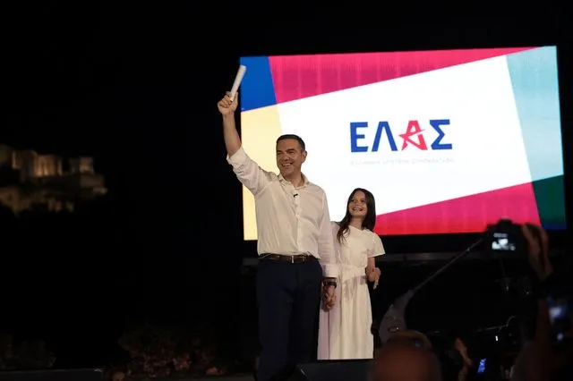 “Ελληνική Αριστερή Συμπαράταξη”: Έτσι ανακοίνωσε το κόμμα του ο Αλέξης Τσίπρας